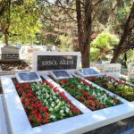 Mezar Çiçekleri